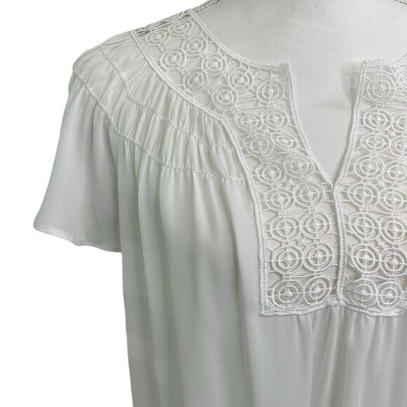 Max Studio Women's White Eyelet Blouse Size L??? - Picture 4 of 9